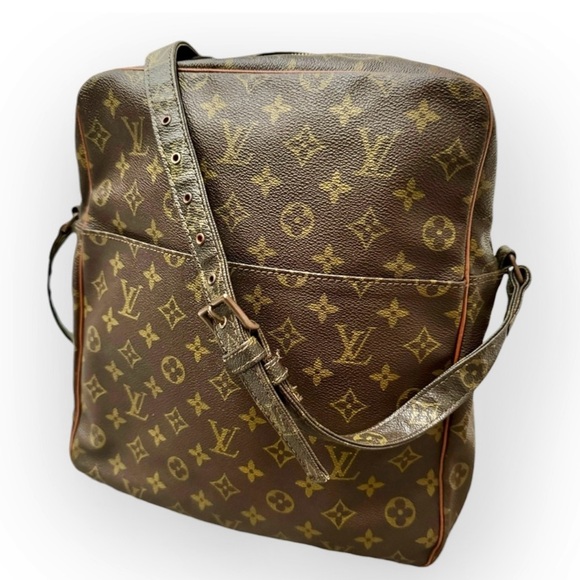 LOUIS VUITTON 1982 Monogram Marceau GM Messenger Crossbody Bag - Picture 2 of 16